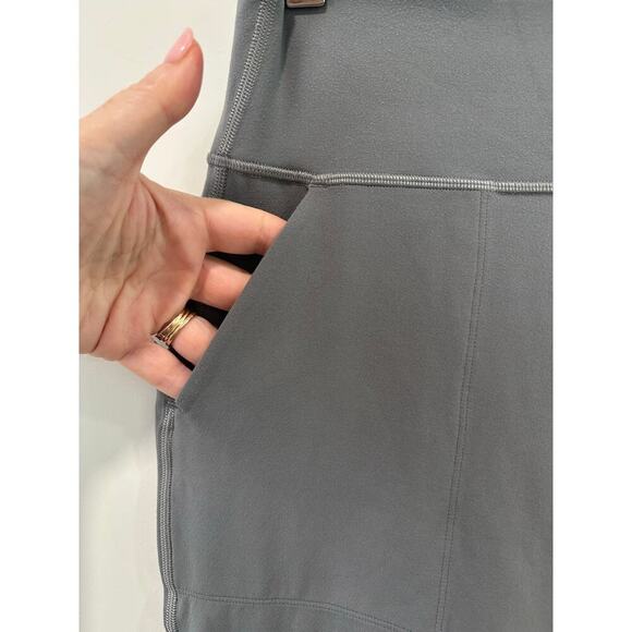 Lululemon Align Cropped Joggers Size 4 - Picture 3 of 5